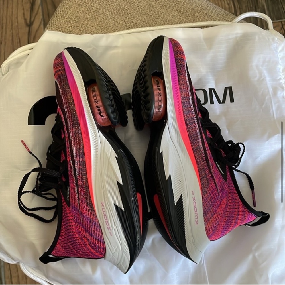 Nike Air Zoom Alphafly V1 - Picture 3 of 8